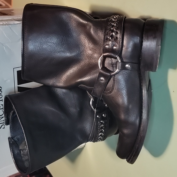 Frye Jenna Chain Moto Boot - Picture 8 of 16